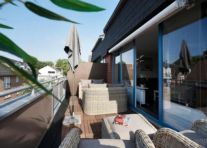 Sunny Side Apartment