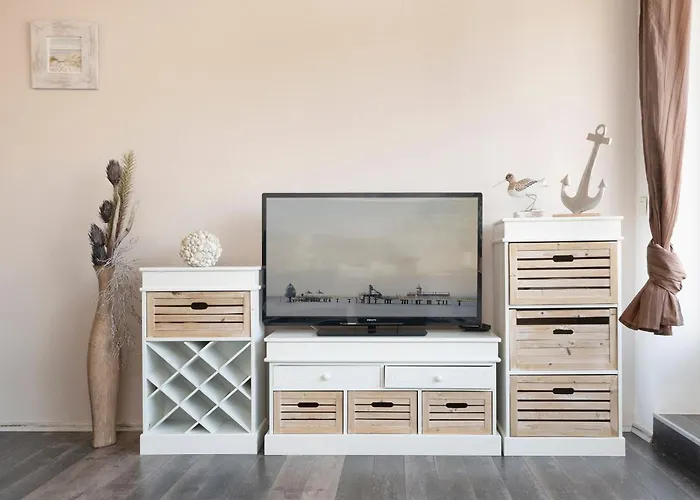 Sunny Side Apartment *